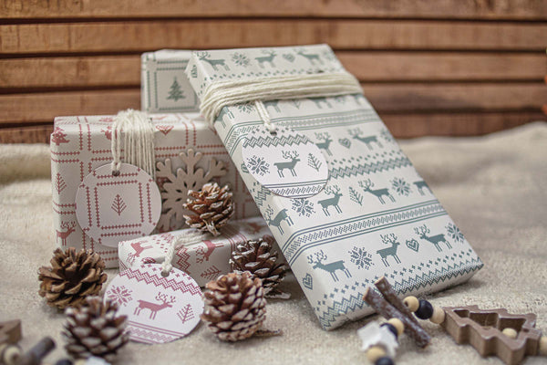 Retro Festive Knits - Recyclable Wrapping Paper & Tags
